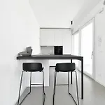 Les Jolie Apartment